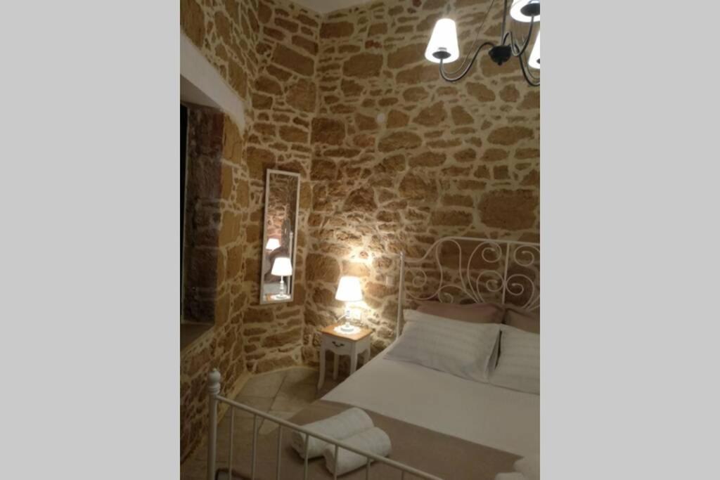 Traditional Stone House Sitia  Buitenkant foto